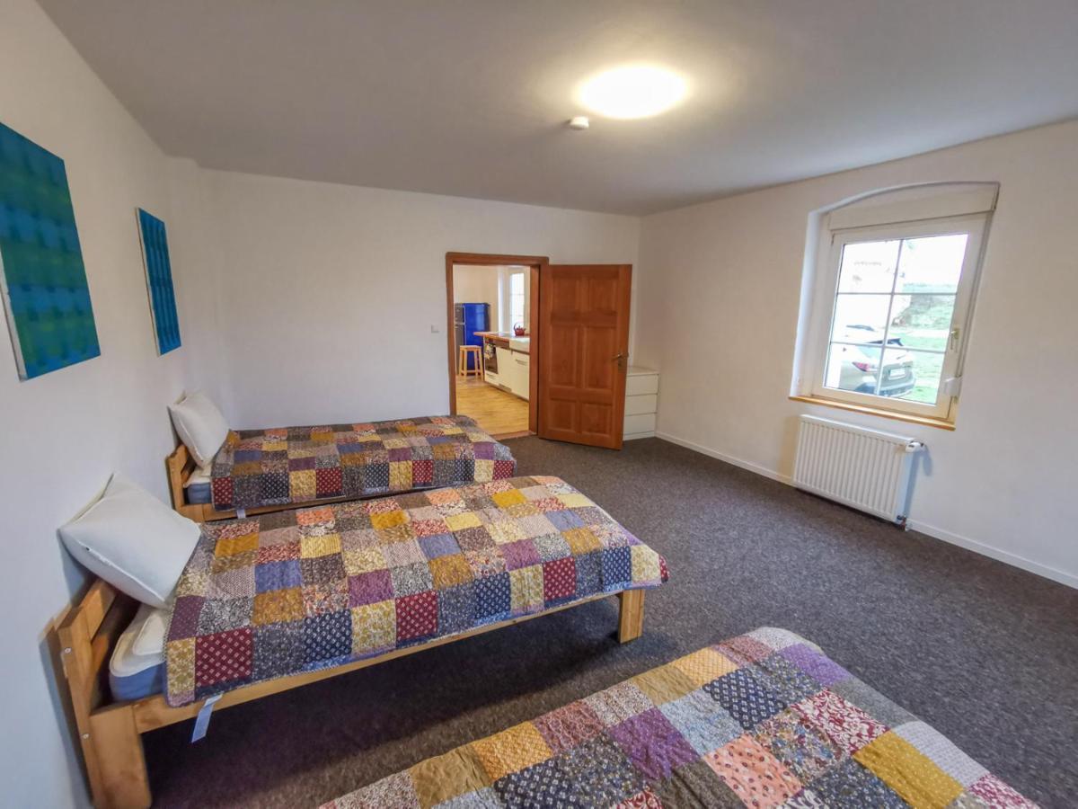 Apartment In Herrenhaus Gross Pinnow المظهر الخارجي الصورة
